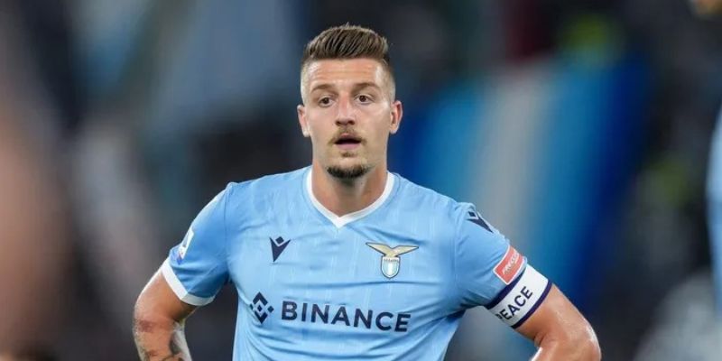 Sergej Milinković-Savić: Một biểu tượng mới của bóng đá Serbia?